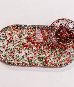 Resin trinket tray, trinket tray, epoxy resin tray, jewelry trinket tray, Christmas resin tray, oval resin tray, resin tray, trinket dish.